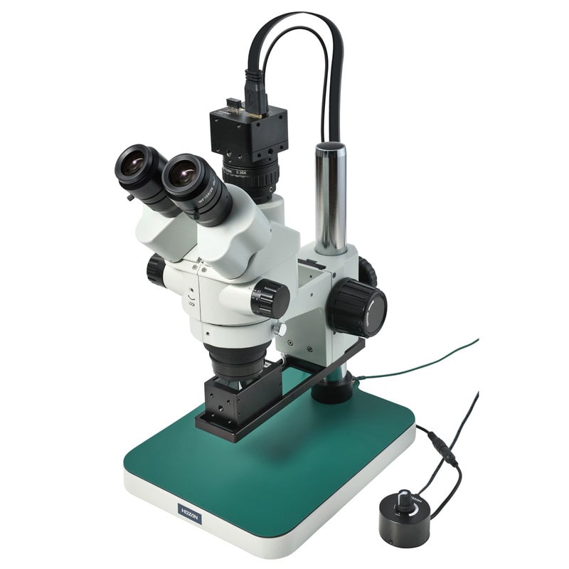 三眼実体顕微鏡（モニター用）